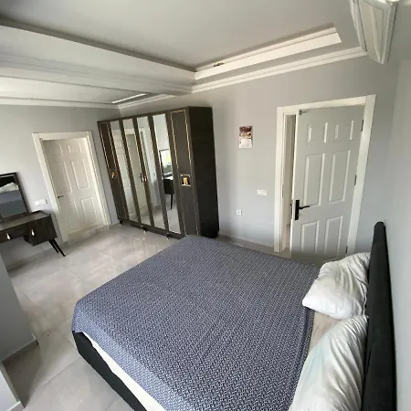 5+1 Hotel *